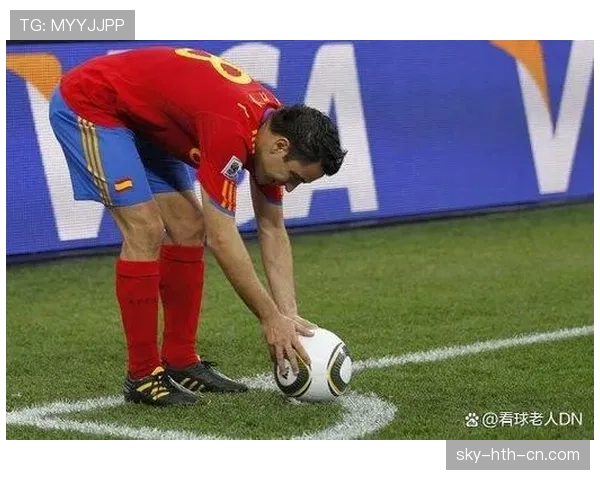 出界规则详解：何时算完全出界及掷界球、角球、球门球判罚要点