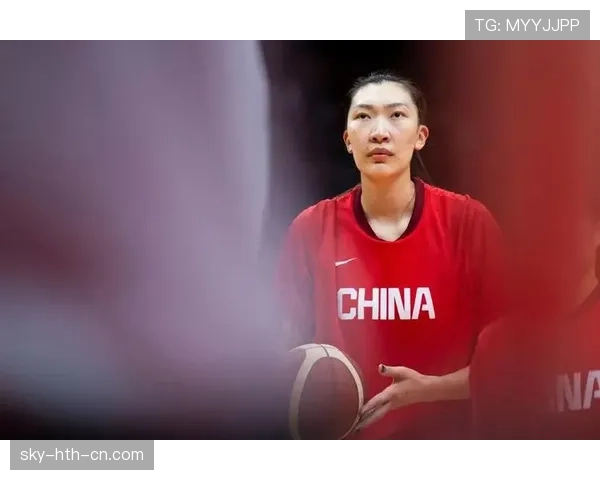 韩旭训练完啃鸡腿那刻,我才知道她为啥能进WNBA 韩旭训练完啃鸡腿那刻,我才知道她为啥能进WNBA